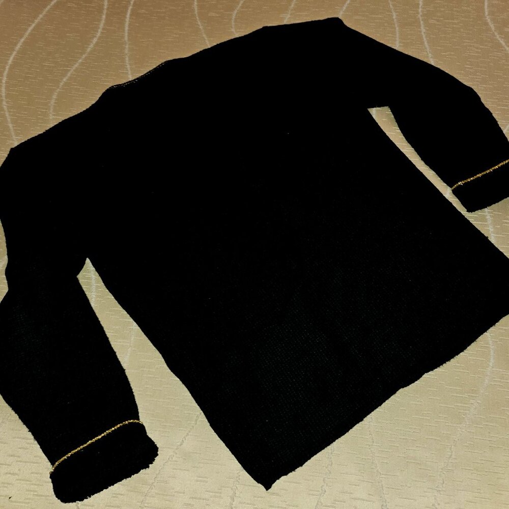 π₯HPπ₯CHANEL-STYLE BLACK CARDIGAN w/ GOLD ACCENTS FEATURING SIX BUTTON CLOSURE - Picture 10 of 12